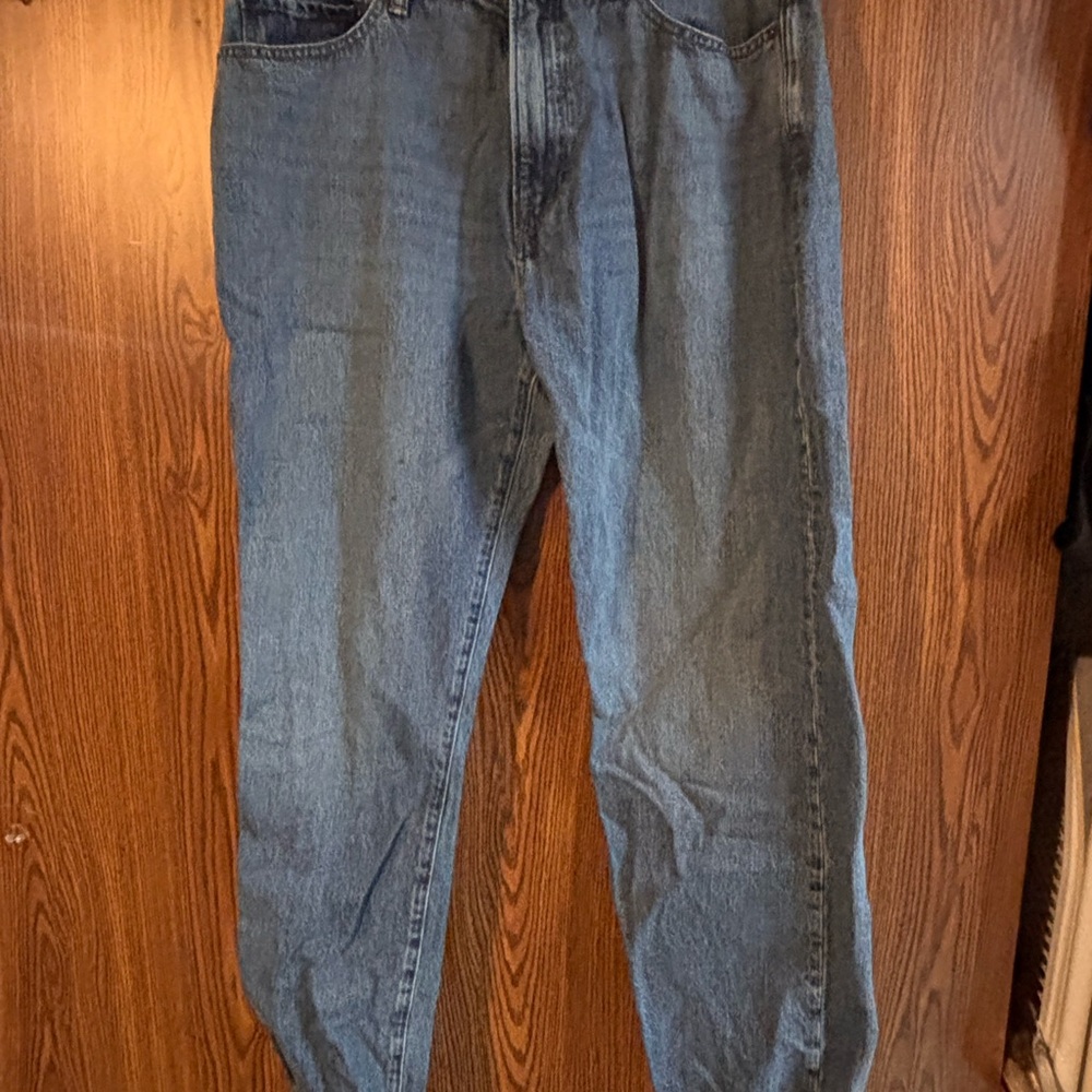 GAP Relaxed Fit Men's Jeans in Deep Blue
